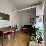 Alojamiento Con Encanto En Planta Superior Ideal Para Trabajo Y Escapadas Familiares En Montserrat
