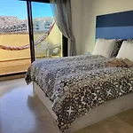 Precioso apartamento, todo equipado, con piscinas