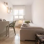 Apartamento con gran patio y excelente ubicación!