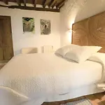 Apartamentos Rurales Casa De Los Escudos