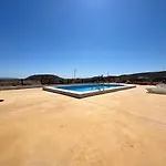 Casa Rural Alzabara con Piscina Privada