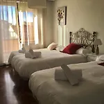 Apartamentos Azafranal-Parking Gratis-