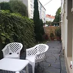 Apartamento Con Pequeno Jardin En El Centro