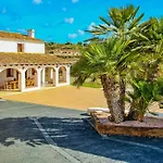 Rosalia - Holiday Home With Panoramic View And Private Pool In Teluda