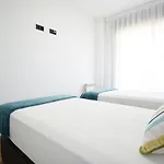 Precioso Apartamento Con Piscina En Sanxenxo