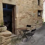 Casa De Canteiro Louro - Muros