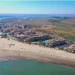 Centro De Ayamonte. Junto Al Rio Guadiana Y Nuevo Puerto Deportivo.