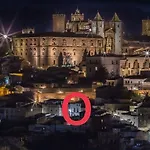 Apartamento Turistico Muralla De Caceres