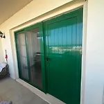 Charmantes und gemütliches Appartement mit Balkon und Meerblick
