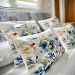 Mychoice Liana By Bossh! Apartments
