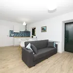 Apartamentos Turisticos Praia De Seselle, Terraza Y Jardin A Un Paso De La Playa