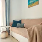 Cozy Central Studio With Terrace