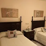 Los Rosales De Gredos