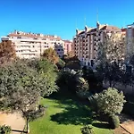 Beautiful Stay Near Park