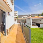 Cubo\'S Hostal William\'S Sunny 3 With Breakfast