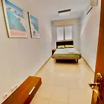 Roni Rooms