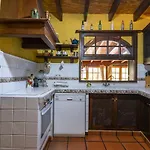 Villa con piscina privada gran jardín, barbacoa y parking