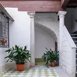 La Casa De Gigantones By Toledo Ap