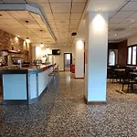 Fonda Aparicio