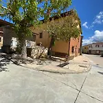 Albergue El Camino De Santovenia