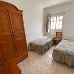 Villa Manoli: 4 Bedroom Villa In Zahora, Ideal For 2 Families