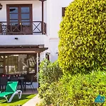 Casa Hannah By Villas Now Ltd