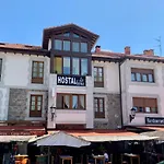 Hostal La Serna