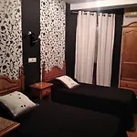 Restaurante & Hostal El Volante