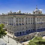 Aires De Toledo-Parque Warner Y Madrid En Familia