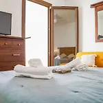 La Casita Verde, Con Parking