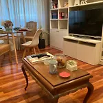 Hyp - Mo\'S House