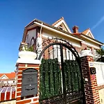 Villa Olympia
