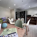 Hostal La Poetisa - Auto Check-In