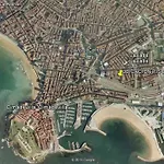 A Un Paso De La Playa, Amplio Apartamento
