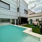 Kama Alojamiento Turistico Con Piscina Privada
