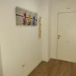 Apartamentos Rosalia De Castro 27