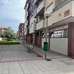 Pool And Confort 3 Habitaciones Y Garaje By Apartamentos Logrono