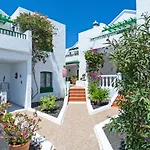 Apartment Oceanic Breeze Share Pool By Pvl