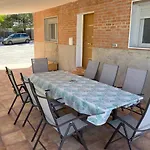 Casa Con Piscina, Villa Alarilla