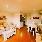 Mika\'S House Garden