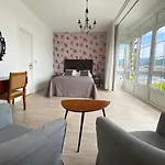 Pensión Residencia J. Lago