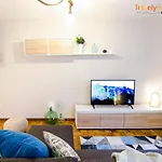 Spacious&Central Apartament
