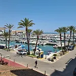 Casa Laguna
