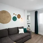 The Greey\'S House E