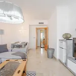 11 Modern Apt With Sea Views, Two Poolareas, Close To Parks & Beaches Manilva