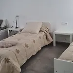 Casa Centro Del Pueblo Con Piscina Privada
