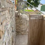 Rose\'S House