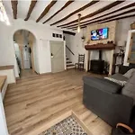 La Casa Del Buho
