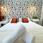 Apartamento 2H 2B En El Centro Con Garaje