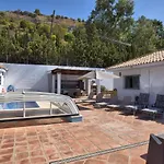 Homely holiday home in Benalmádena with private swimming pool